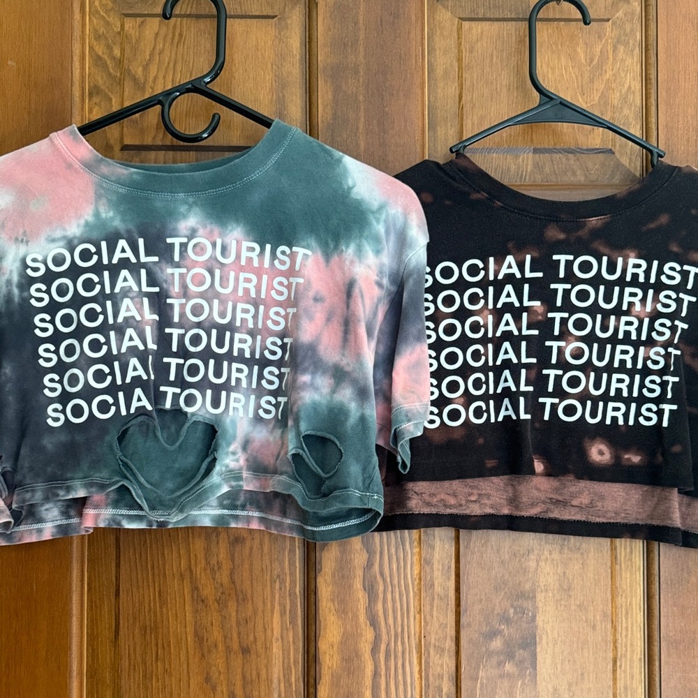 American Eagle Outfitters Tie-Dye Crop Tops - Black and Green